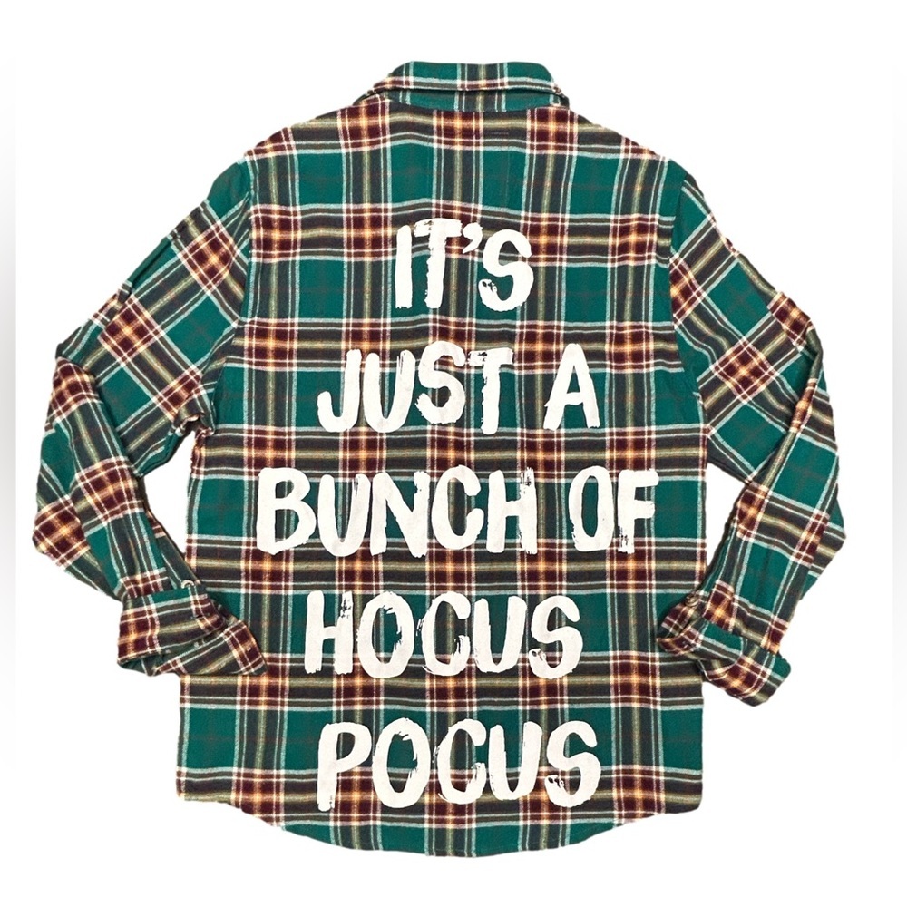 Cakeworthy Disney Hocus Pocus green plaid Winifred Halloween Fall flannel top S